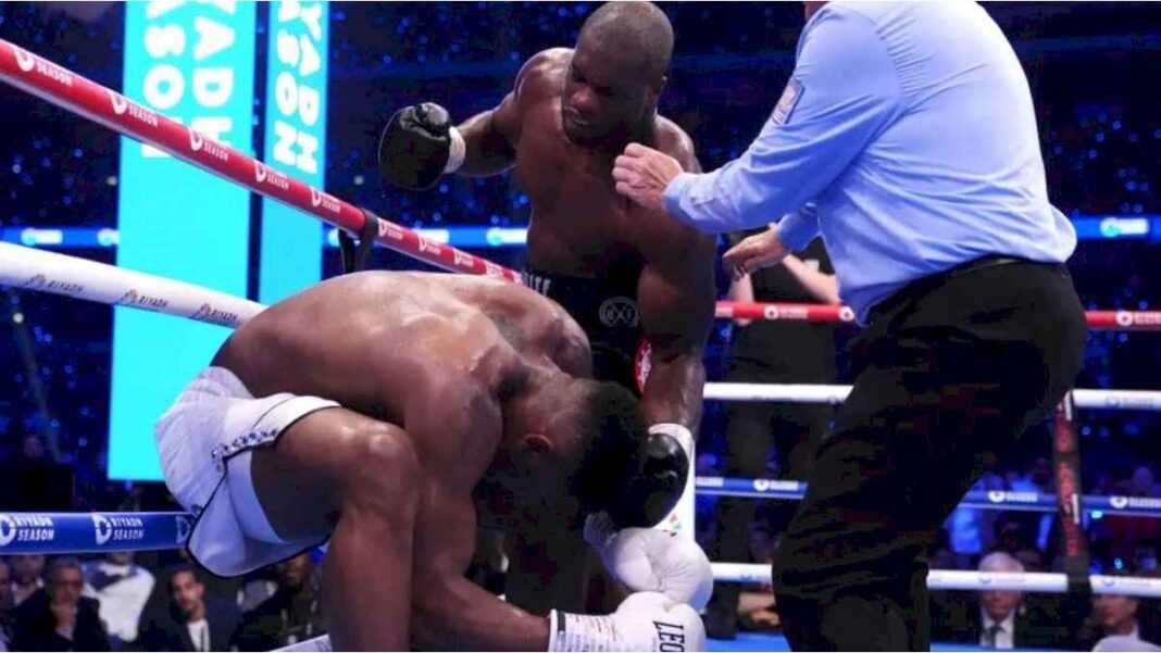 el-brutal-ko-con-el-que-dubois-derroto-a-joshua-por-el-titulo-fib-del-peso-pesado