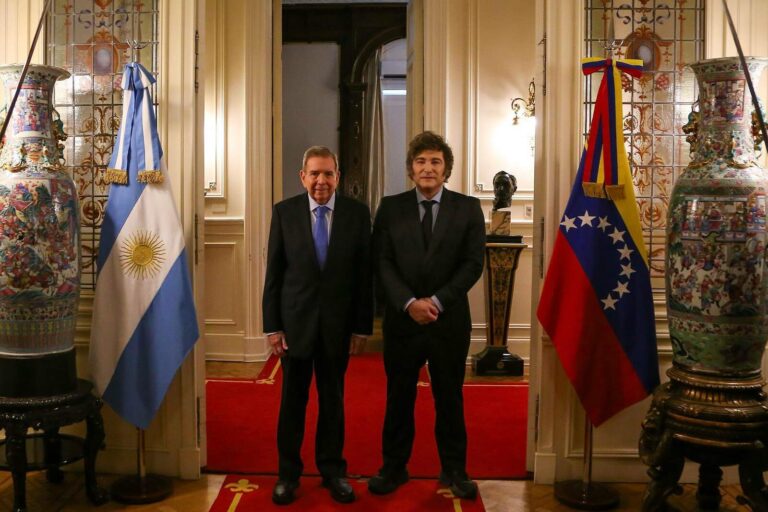 Javier Milei recibió a Edmundo González Urrutia, presidente electo de Venezuela