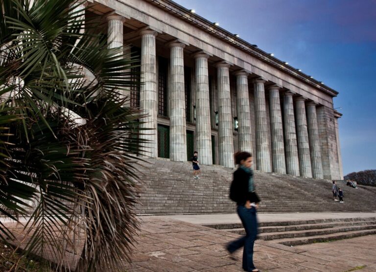 Ranking QS: la universidad argentina que sumó más disciplinas al top 100 mundial