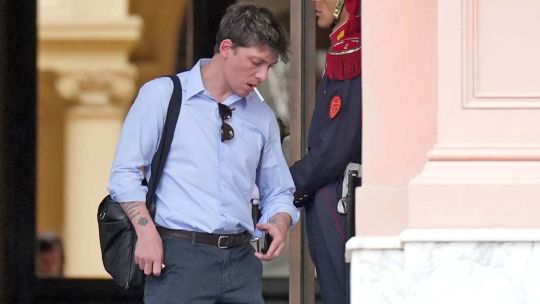 La SIDE destinó a personal por mes el equivalente al presupuesto anual de Capital Humano