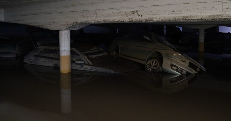 Después del temporal, Bahía Blanca paraliza todas las actividades por la llegada de otra tormenta