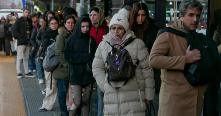 Cómo sigue el clima en el AMBA a la espera de la «bomba polar»: puede nevar en Buenos Aires?