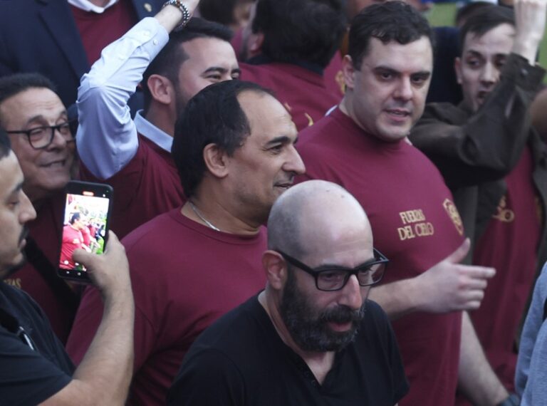 Dalma cruzó al Gordo Dan por poner que Maradona es Milei: «Qué haces, saca eso ya»