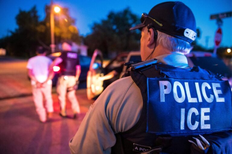 Una por una, las nuevas formas del ICE para capturar migrantes por presión de Trump