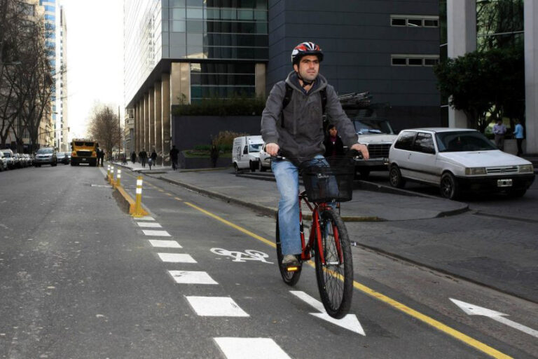 CABA: Ratifican el freno a la remoción de la ciclovía de la calle Tucumán