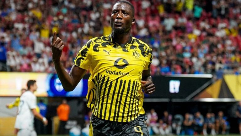 Mundial de Clubes: Borussia Dortmund lo cerró con angustia, pero está en cuartos de final